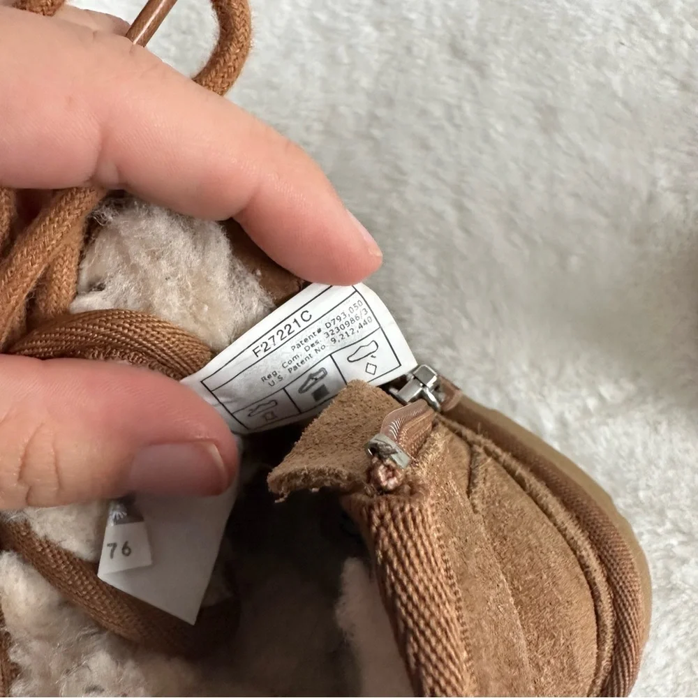UGG Toddler Neumel Boots Size 10C